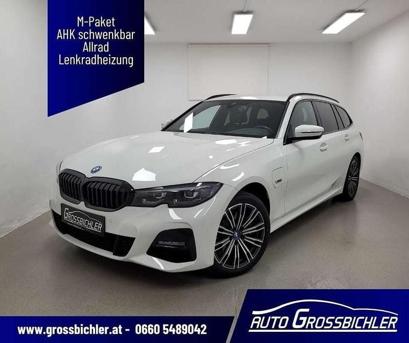 Weiß Gebraucht 2022 BMW 320e M Sport Kombi | € 31.990 (Superpreis) - Bild 1/4