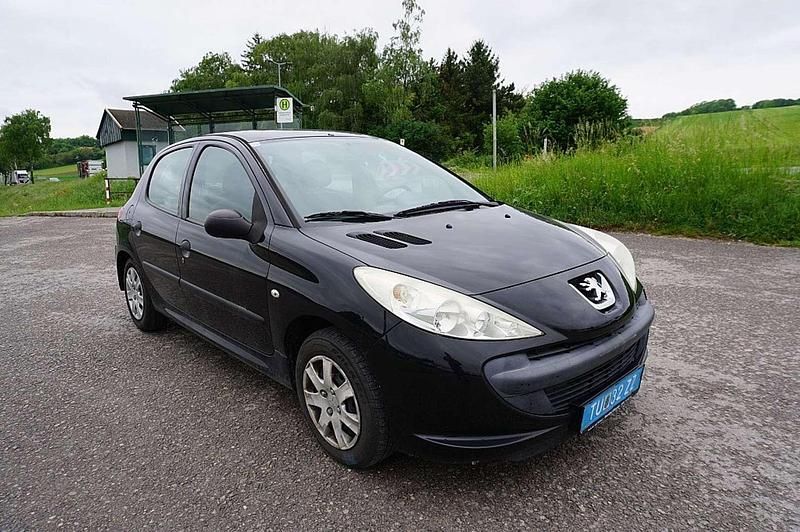 Gebraucht Peugeot 206 60 PS (44 kW) 2009 Schwarz Limousine