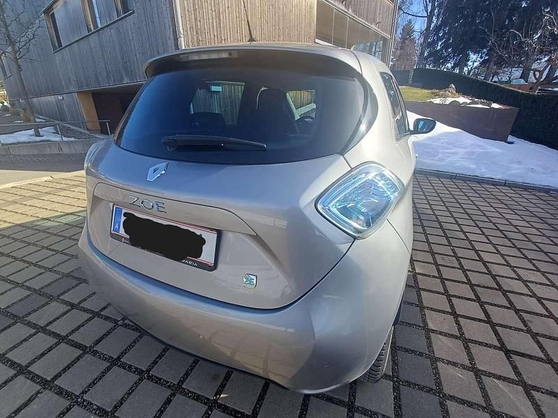 Gebraucht Renault Zoe Intens 64 kW (88 PS) 2015 Grau Kleinwagen
