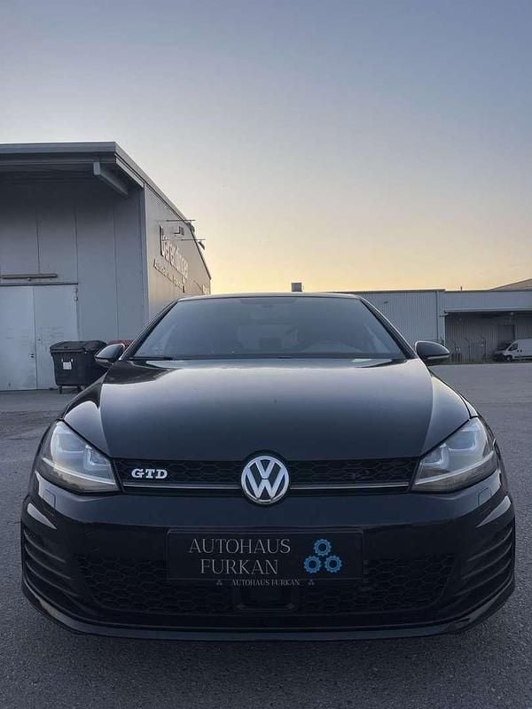 Schwarz Gebraucht 2016 VW Golf VII GTD Limousine | € 14.900 - Bild 1/4