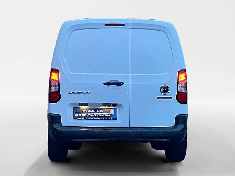 Gebraucht Fiat Doblò S 131 PS (96 kW) 2024 Weiß Van / Kleinbus