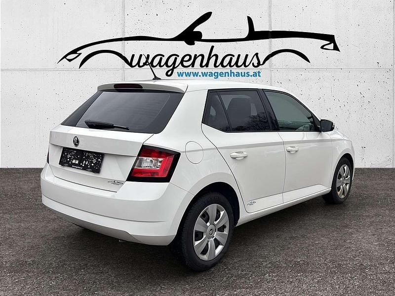 Gebraucht Skoda Fabia Active 60 PS (44 kW) 2017 Weiß Limousine