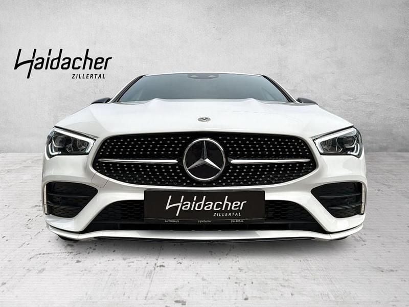 Gebraucht Mercedes CLA200 Shooting Brake AMG line 150 PS (110 kW) 2020 Weiß Kombi