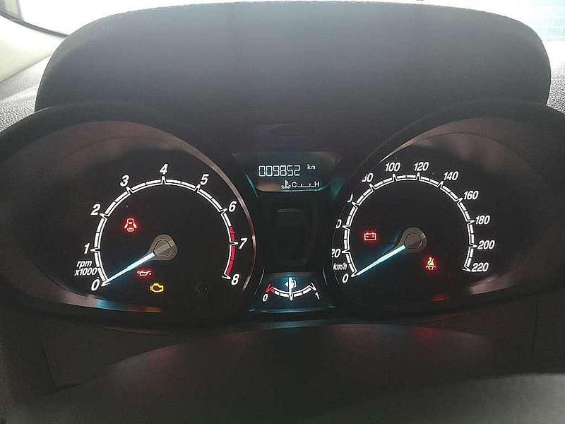 Gebraucht Ford Transit Trend 101 PS (74 kW) 2023 Frostweiß Van / Kleinbus