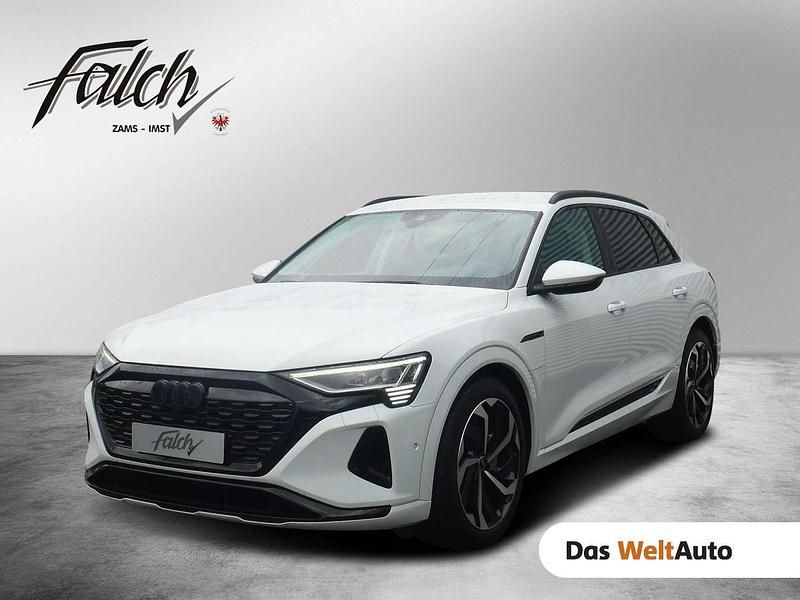 Weiss metallic Gebraucht 2023 Audi Q8 e-tron Business SUV | € 49.990 (Fairer Preis) - Bild 1/4