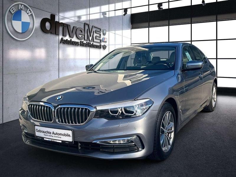 Grau Gebraucht 2017 BMW 530e iPerformance Limousine | € 26.490 (Fairer Preis) - Bild 1/4