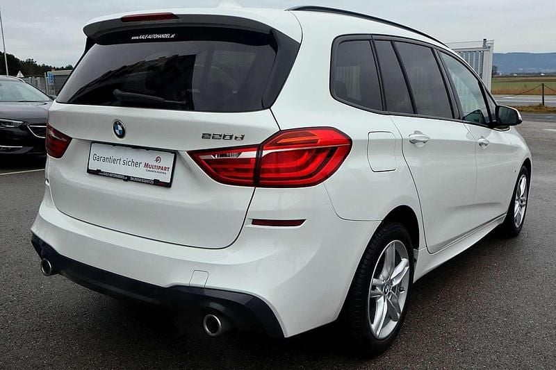 Gebraucht BMW 220 M Sport 190 PS (139 kW) 2019 Weiß Kombi