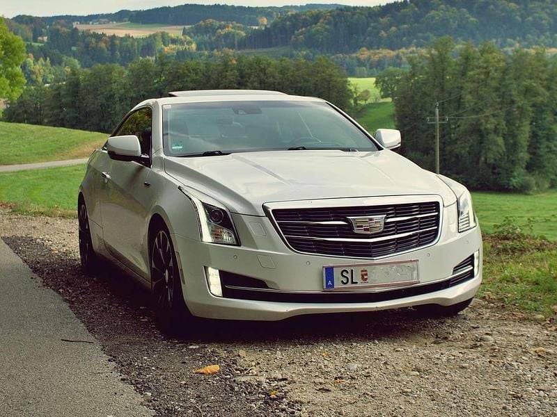 Weiß Gebraucht 2014 Cadillac ATS Coupé | € 18.900 - Bild 1/4