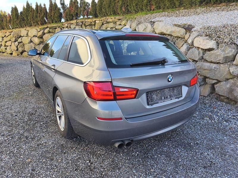 Gebraucht BMW 525 204 PS (150 kW) 2010 Grau Kombi