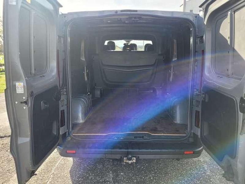 Gebraucht Renault Trafic 120 PS (88 kW) 2016 Grau Van / Kleinbus