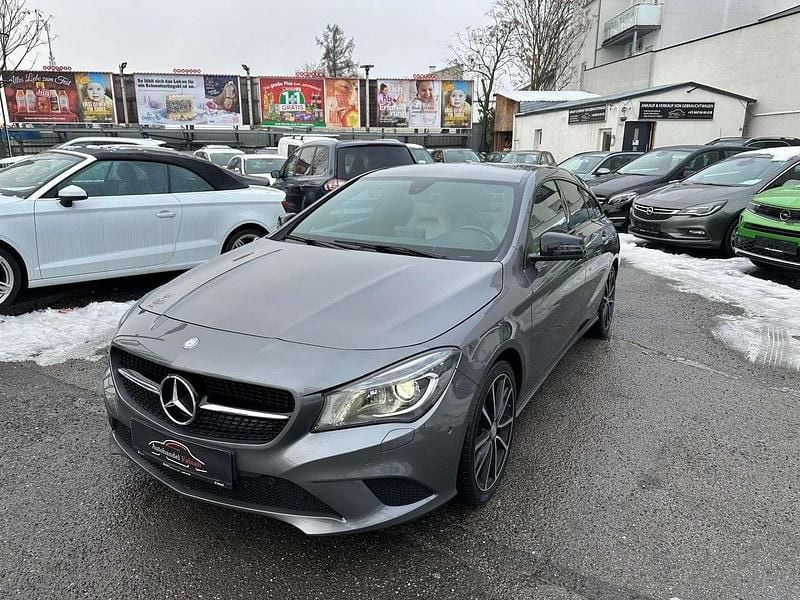 Gebraucht Mercedes CLA220 Shooting Brake 177 PS (130 kW) 2015 Grau Kombi