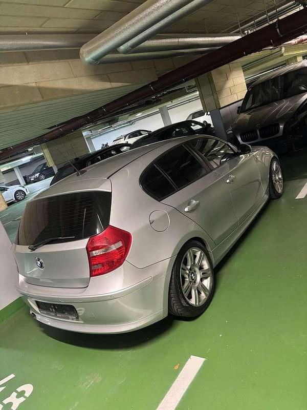 Gebraucht BMW 116 122 PS (89 kW) 2009 Kleinwagen