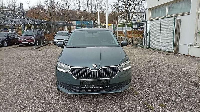 Gebraucht Skoda Fabia Active 60 PS (44 kW) 2020 Grau Limousine