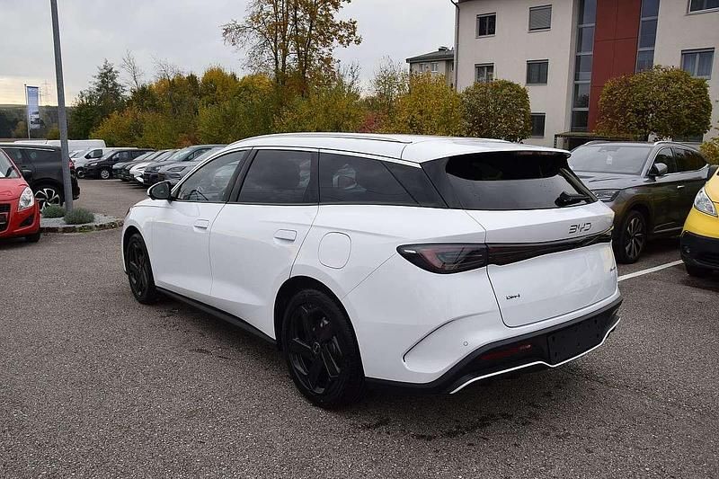 Gebraucht BYD Seal Comfort 212 PS (155 kW) 2025 Weiß Kombi