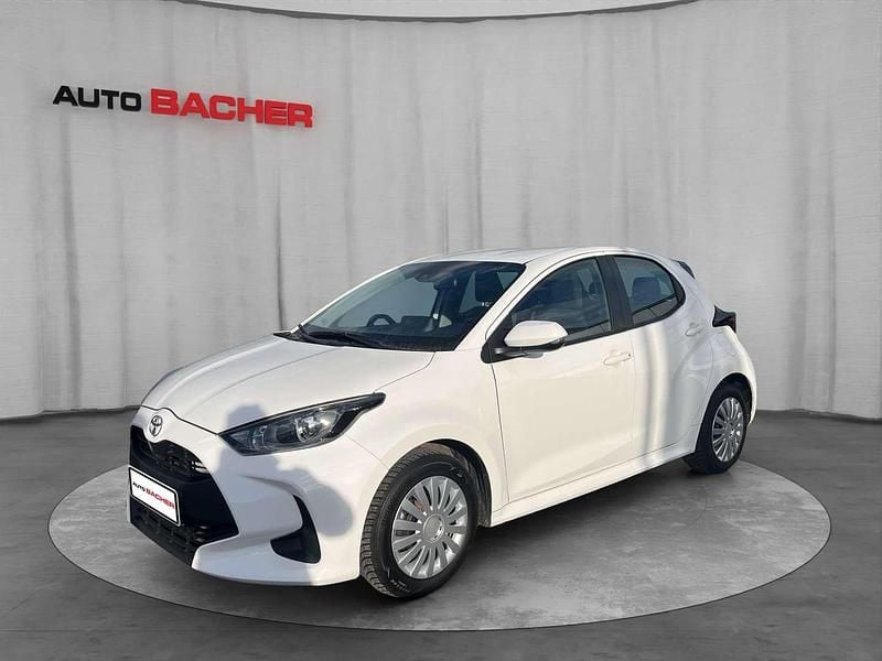 Weiß Gebraucht 2021 Toyota Yaris Active Kleinwagen | € 13.900 (Superpreis) - Bild 1/4