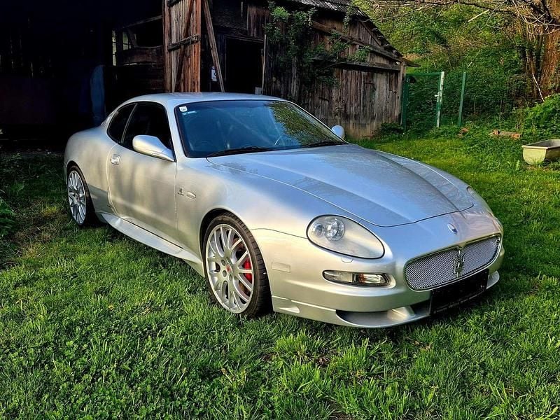 Silber Gebraucht 2007 Maserati GranSport Coupé | € 37.500 - Bild 1/4