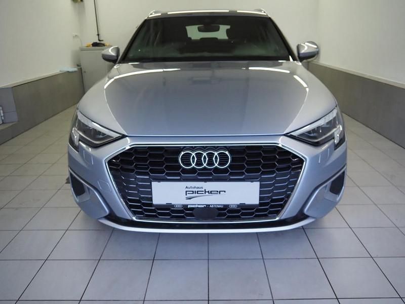 Gebraucht Audi A3 Advanced 116 PS (85 kW) 2022 Silber  metallic Limousine