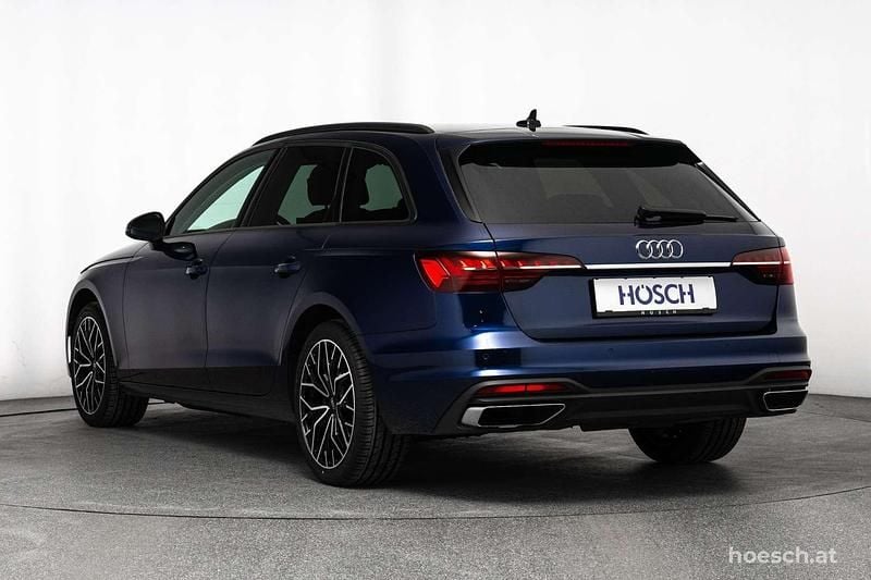 Gebraucht Audi A4 Ambiente 163 PS (119 kW) 2021 Blau Kombi