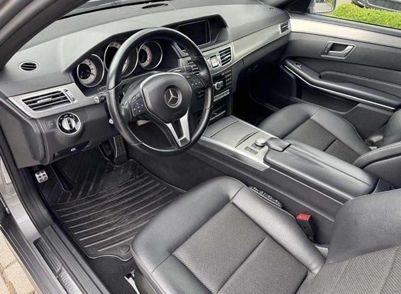 Gebraucht Mercedes E220 170 PS (125 kW) 2013 Grau Limousine