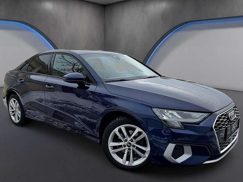 Gebraucht Audi A3 Advanced 116 PS (85 kW) 2022 Blau Limousine