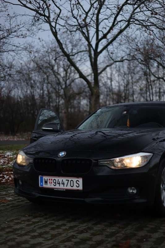 Gebraucht BMW 320 Efficient Dynamics 163 PS (119 kW) 2012 Schwarz Limousine