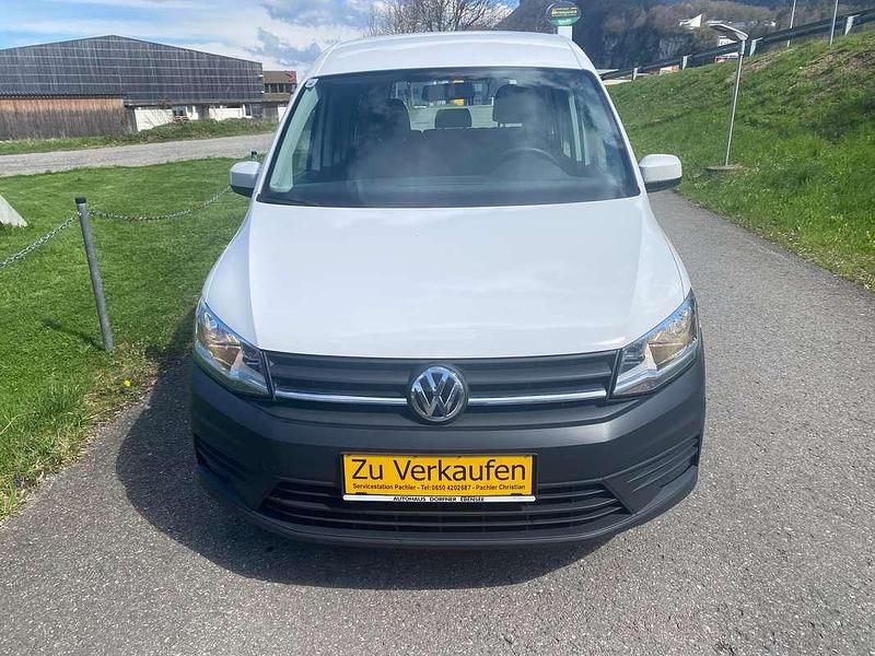 Weiß Gebraucht 2018 VW Caddy Maxi Trendline Van / Kleinbus | € 14.850 (Guter Preis) - Bild 1/4