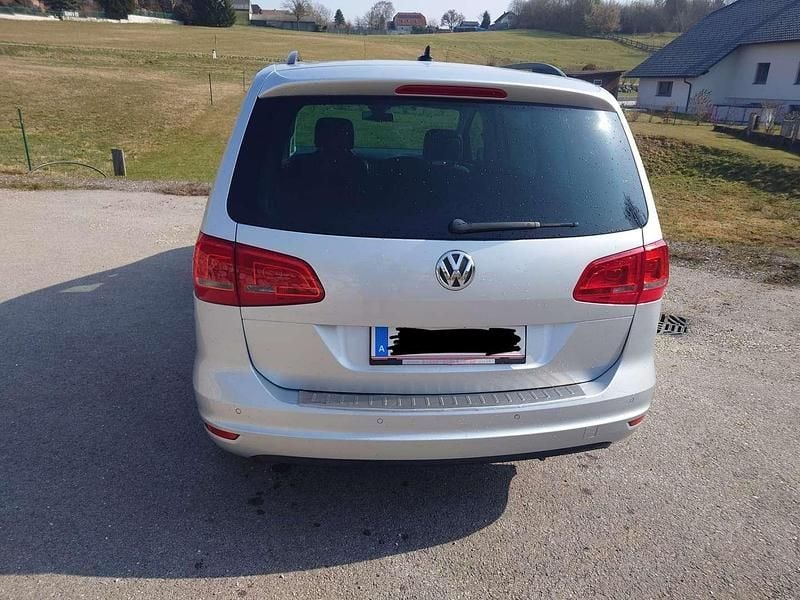 Gebraucht VW Sharan Comfortline 177 PS (130 kW) 2013 Van / Kleinbus