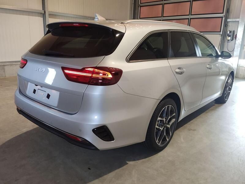 Gebraucht Kia Ceed Sportswagon 160 PS (117 kW) 2024 Silber Kombi