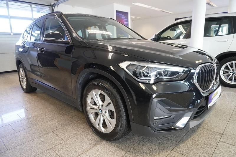 Gebraucht BMW X1 Sport Line 220 PS (161 kW) 2021 Schwarz SUV