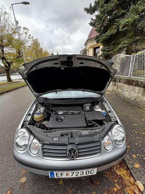 Grau Gebraucht 2002 VW Polo Kleinwagen | € 1.800 (Fairer Preis) - Bild 1/4