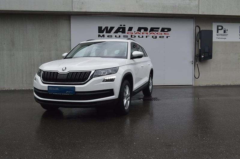 Weiss normal Gebraucht 2018 Skoda Kodiaq Ambition SUV | € 21.990 (Fairer Preis) - Bild 1/4