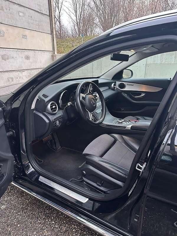 Gebraucht Mercedes C220 194 PS (142 kW) 2018 Schwarz Kombi