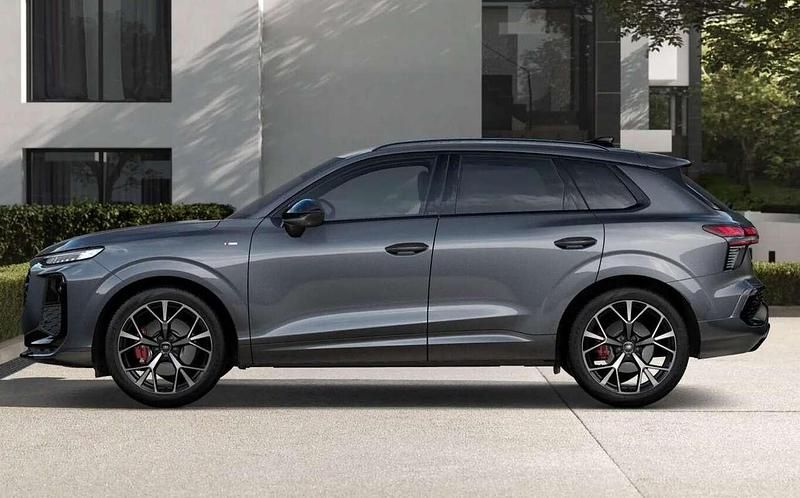 Neu Audi Q3 S-Line 265 PS (194 kW) 2025 Grau SUV