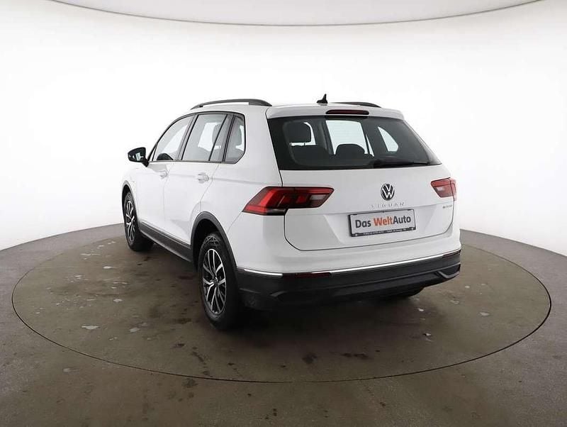 Gebraucht VW Tiguan Life 150 PS (110 kW) 2021 Weiß SUV