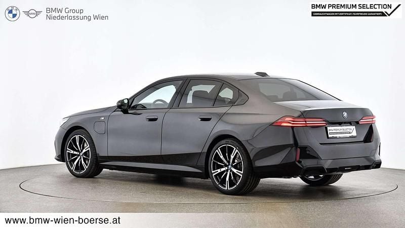 Gebraucht BMW 530e Efficient Dynamics 299 PS (219 kW) 2025 Grau Limousine