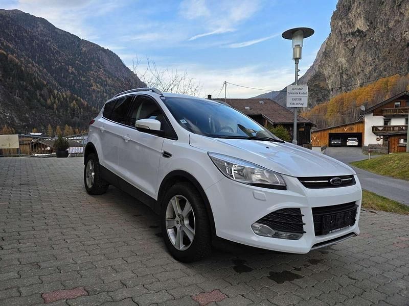 Weiß Gebraucht 2014 Ford Kuga SUV | € 8.990 (Guter Preis) - Bild 1/4