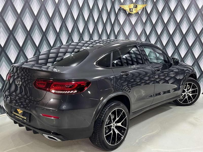 Gebraucht Mercedes GLC300e AMG line 211 PS (155 kW) 2021 Grau Coupé