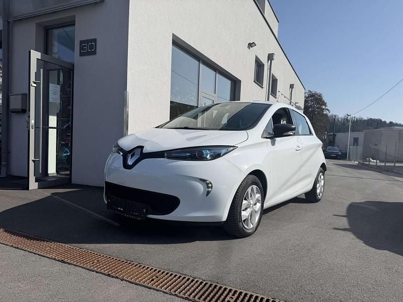 Gebraucht Renault Zoe Life 67 kW (92 PS) 2017 Weiß Kleinwagen