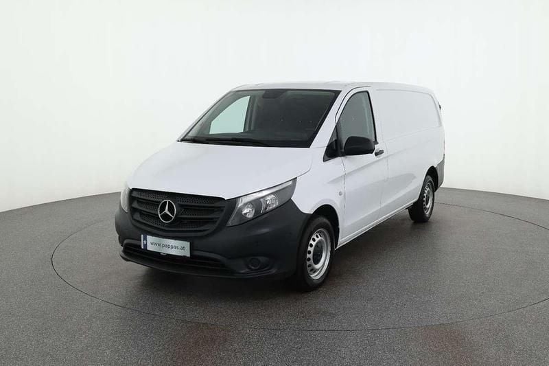 Weiß Gebraucht 2021 Mercedes Vito Van / Kleinbus | € 28.788 (Superpreis) - Bild 1/4