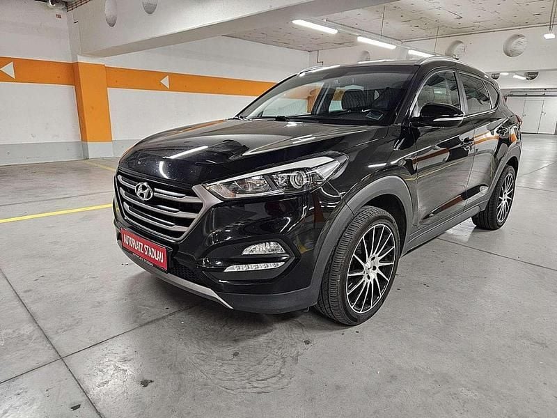 Schwarz Gebraucht 2016 Hyundai Tucson GO! SUV | € 14.990 - Bild 1/4