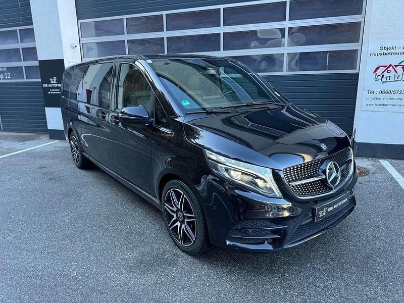 Gebraucht Mercedes V300 Avantgarde Edition 239 PS (175 kW) 2021 Schwarz Van / Kleinbus