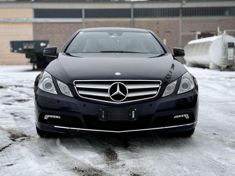 Gebraucht Mercedes E350 Executive 265 PS (194 kW) 2011 Coupé