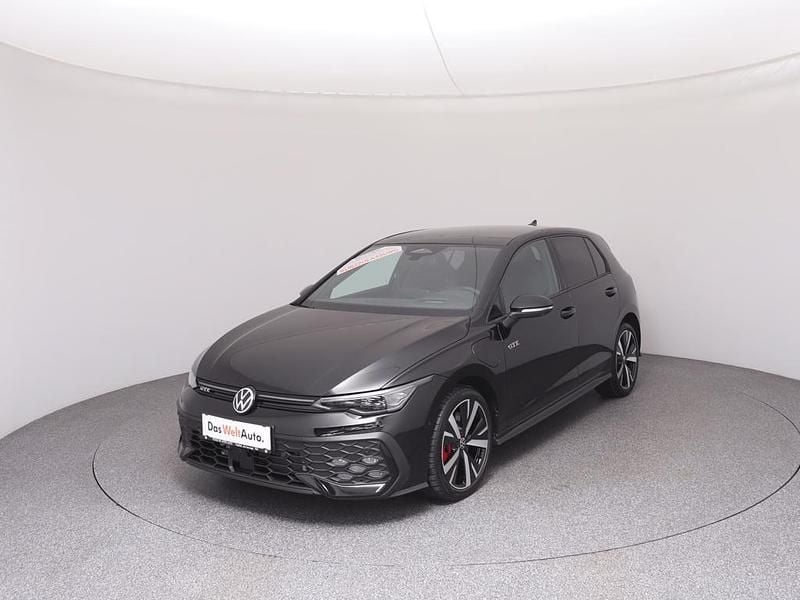 Neu VW Golf VIII GTE 272 PS (200 kW) 2025 Schwarz  metallic Limousine