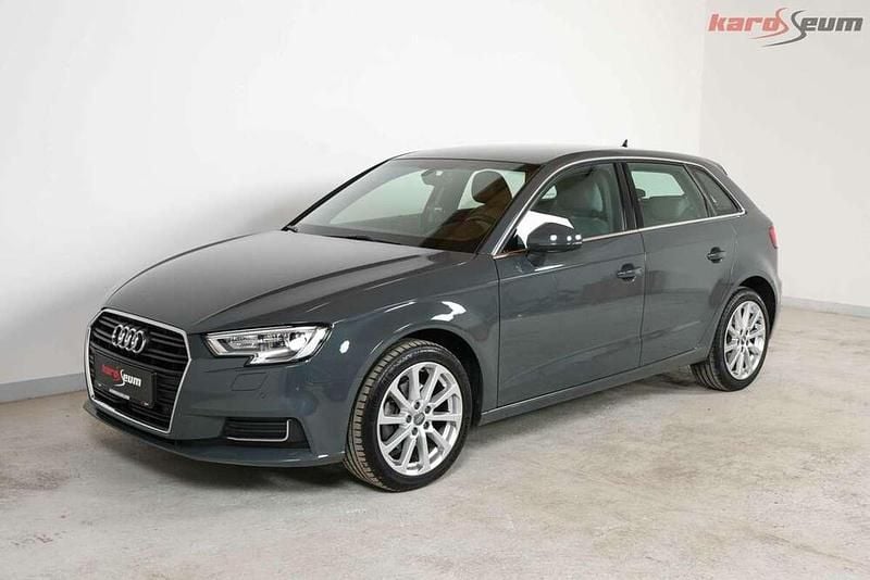 Gebraucht Audi A3 Design 150 PS (110 kW) 2020 Grau Limousine