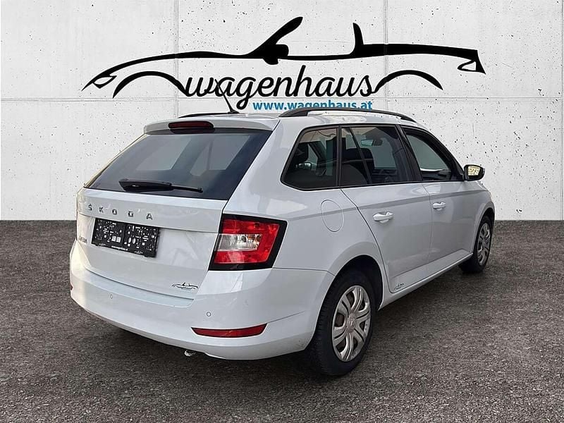 Gebraucht Skoda Fabia Ambition 95 PS (69 kW) 2022 Weiß Kombi