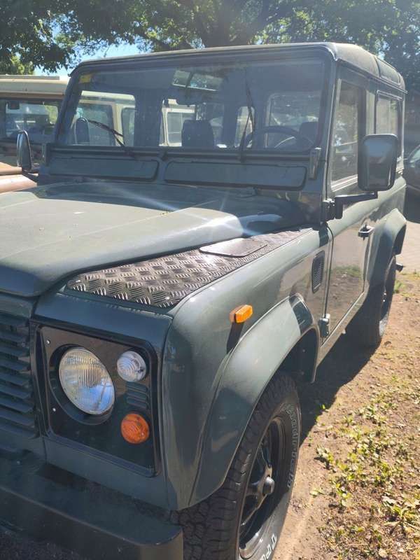 Gebraucht Land Rover Defender 113 PS (83 kW) 1991 Grau SUV