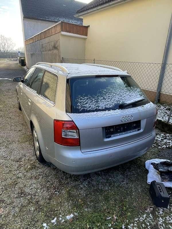 Gebraucht Audi A4 S-Line 131 PS (96 kW) 2003 Silber Kombi