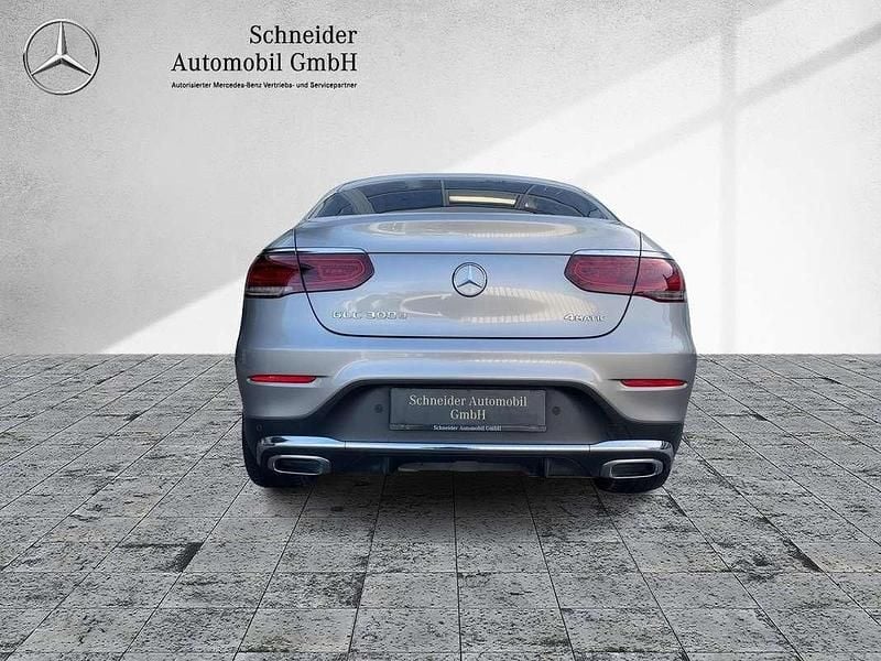 Gebraucht Mercedes GLC300 245 PS (180 kW) 2019 Silber Coupé