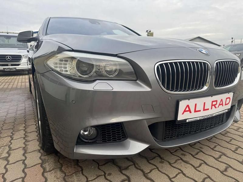 Gebraucht BMW 530 M Sport 258 PS (189 kW) 2011 Grau Kombi