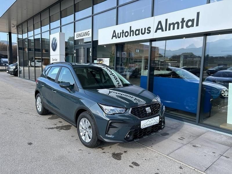 Neu Seat Arona Reference 95 PS (69 kW) 2026 Dunkelblau  normal SUV